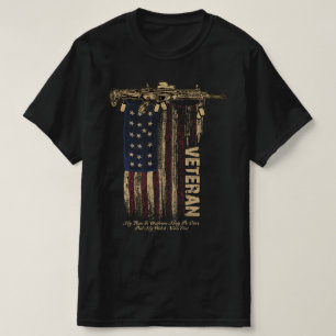 Veteranen unter amerikanischer Flagge T-Shirt