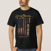 Veteranen unter amerikanischer Flagge T-Shirt (Vorderseite)