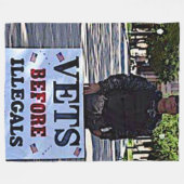 VETS VOR ILLEGIALEN FLEECEDECKE (Vorderseite (Horizontal))