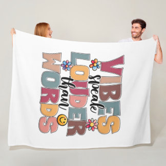 Vibes sprechen lauter als Worte Retro Groovy Typog Fleecedecke