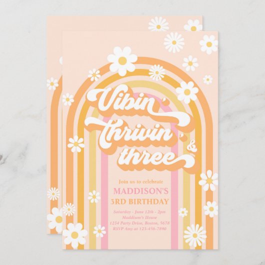 Vibin' Thrivin' Three Boho Daisy Rainbow Einladung (Vorne/Hinten)