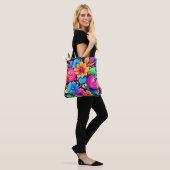 Vibranly Floral Bliss Art Tasche (Am Model)
