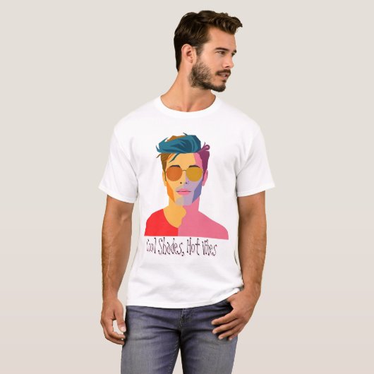Vibranly Split Face Portrait T-Shirt (Vorne ganz)