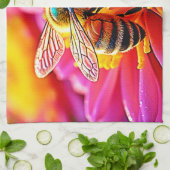 Vibrant Bee on Bloom Design Geschirrtuch (Gefaltet)