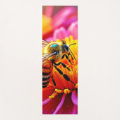 Vibrant Bee on Bloom Design Yogamatte (Vorderseite)