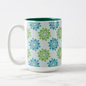 Vibrant Blue & Green Abstract Floral Zweifarbige Tasse (Links)