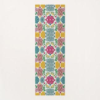 Vibrant Celtic Heart & Knot Floral Symphony Yogamatte