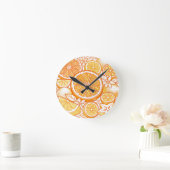 Vibrant Citrus Orange Slice Pattern Runde Wanduhr (Zuhause)