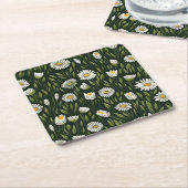 Vibrant Daisy Pattern with Lush Green Accents Rechteckiger Pappuntersetzer (angewinkelt)