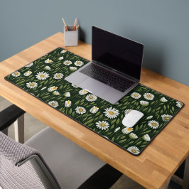 Vibrant Daisy Pattern with Lush Green Accents Schreibtischunterlage