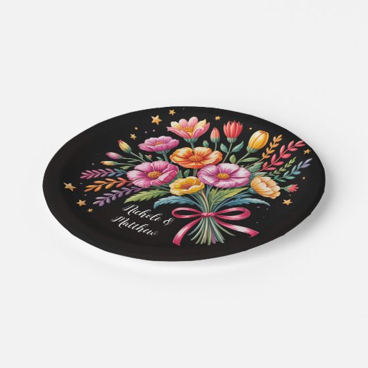 Vibrant Fiesta Wedding Bouquet Wedding Pappteller (Schrägansicht)