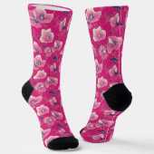 Vibrant Floral Pattern in Pink, White & Royal Blue Socken (Gewinkelt)