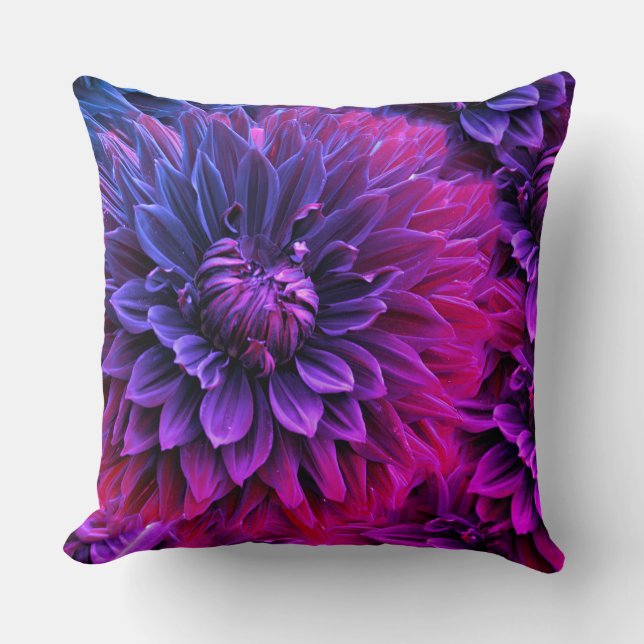 Vibrant Fractal Blossom Art Kissen (Vorderseite)