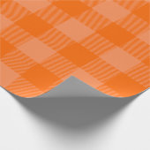 Vibrant Orange & Pale Orange Autumn Buffalo Plaid Geschenkpapier (Ecke)