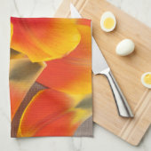 Vibrant Orange Tulip Petals Fotografie Custom Handtuch (Viertel Falte)