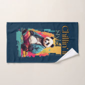 Vibrant Panda Charm | Einzigartige Illustrationsku Badhandtuch Set (Handtuch)