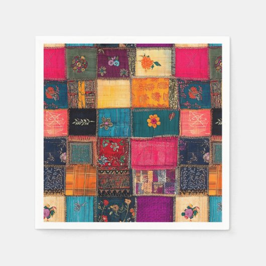 Vibrant Patchwork Quilt with Classic Florals Serviette (Vorderseite)
