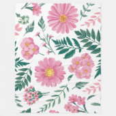 Vibrant Pink Floral Pattern with Lush Greenery Fleecedecke (Vorderseite)