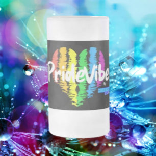 Vibrant PrideVibe: Prost mit Regenbogen-Herz Mattglas Bierglas