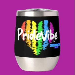 Vibrant PrideVibe: Trinken im Regenbogen-Herz-Stil