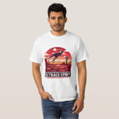 Vibrant Red Retro Desert Kangaroo Outback T-Shirt (Vorne ganz)