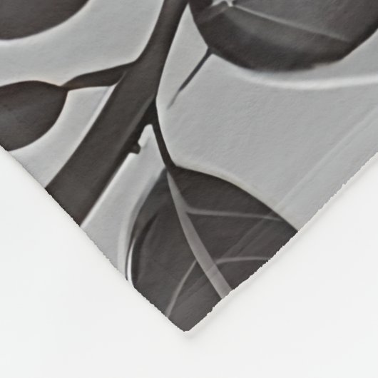 Vibrant Red Roses On A Metallic Silver Background  Fleecedecke (Ecke)