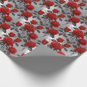 Vibrant Red Roses On A Metallic Silver Background  Geschenkpapier (Ecke)