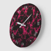 Vibrant Spotted Pink and Black Flames Roman Digits Große Wanduhr (Winkel)