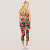 Vibrant Textured Heart Mosaic Capri Leggings (Rückseite)