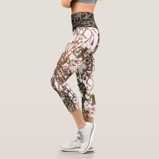 VIBRATIÖSE Kapseln in WEISS/SCHWARZ Capri Leggings