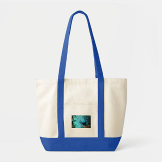Vibrierende blaue Pfau-Antrieb-Tasche Tragetasche