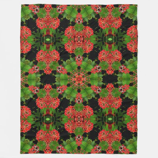 Viburnum Berries Kaleidoskop Fleecedecke (Vorderseite)
