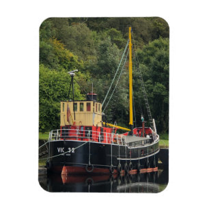 Vic32 Pufferboot im Crinan Canal Basin, Schottland Magnet