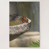 Viceroy Butterfly am Springbrunnen Puzzle (Vertikal)