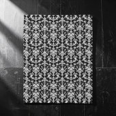 Victorian Black and White Damask Pattern Fleecedecke