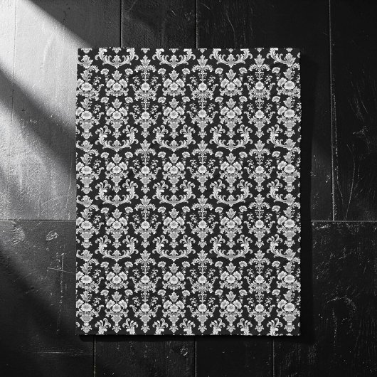 Victorian Black and White Damask Pattern Fleecedecke