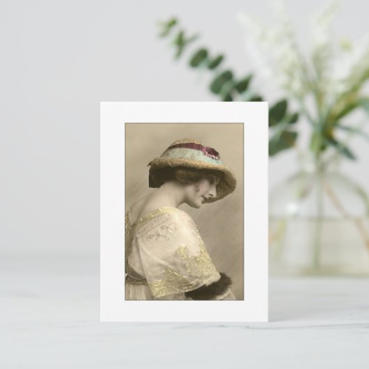 Victorian woman in hat and beaded dress postkarte (Stehend Vorderseite)
