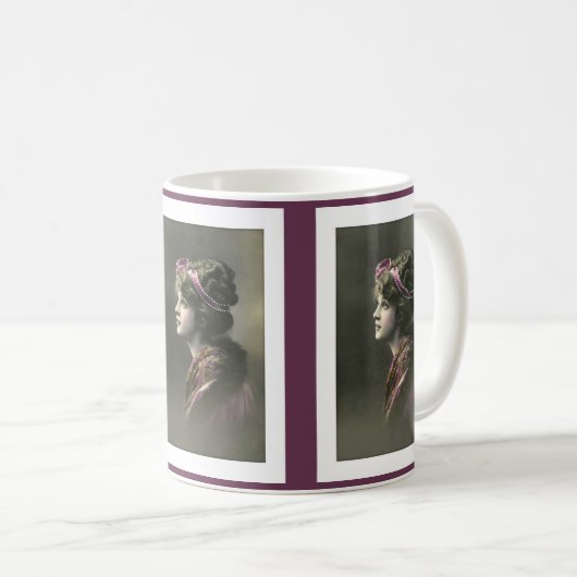 Victorian woman with hopeful expression kaffeetasse (VorderseiteRechts)