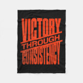 Victory Through Consistency Motivational Insration Fleecedecke (Vorderseite)