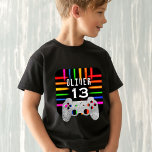 Video Game Controller Neon Birthday Gast of Honour T-Shirt<br><div class="desc">Video Game Controller Neon Birthday Gast of Honor T - Shirt. Gaming-Controller auf einem lebhaften bunten Neonlicht auf schwarzem Hintergrund. Geben Sie Ihren Namen und Ihr Alter ein.</div>
