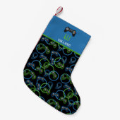 Video Game Neon Blue & Green Muster Monogram Kleiner Weihnachtsstrumpf (Vorderansicht (hängend))