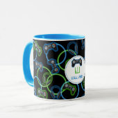 Video Game Neon Blue & Green Muster Monogram Tasse (Vorderseite Links)