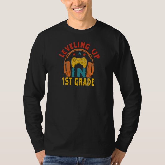 Video Gaming for students Leveling up in 1st First T-Shirt (Vorderseite)
