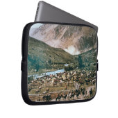 Vieh-Ranch, Colorado, 1899 (Foto) Laptopschutzhülle (Vorne Rechts)