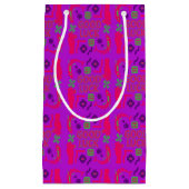 viel Glück dekoratives rosa Muster Kleine Geschenktüte (Vorderseite)