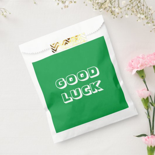 Viel Glück-grün-weiß-moderne Typografie Geschenktütchen (Versiegelt)