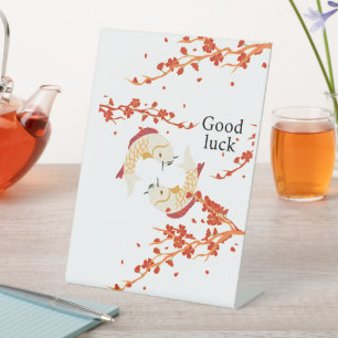 Viel Glück Koi Fisch mit Sakura   Elegant Japanisc Sockelschild