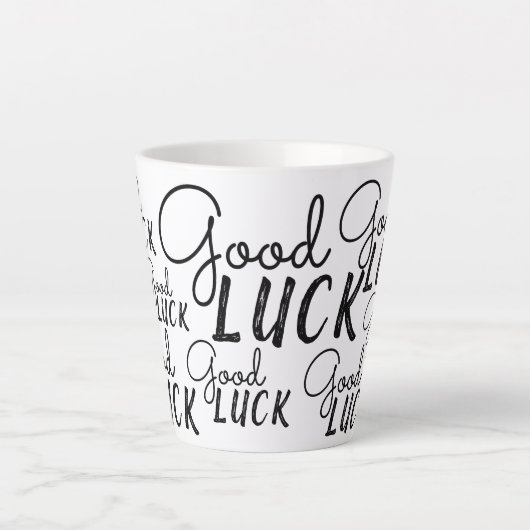 Viel Glück Schwarz-weiß Typografie Lucky Milchtasse (Vorderseite)