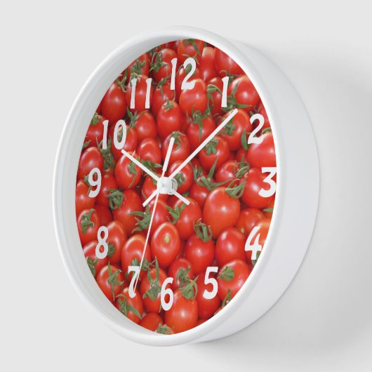 Viel Kirschtomaten Uhr (Winkel)