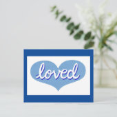 VIEL LIEBT - Bewundert - Herz blauer Liebe Postkarte (Stehend Vorderseite)